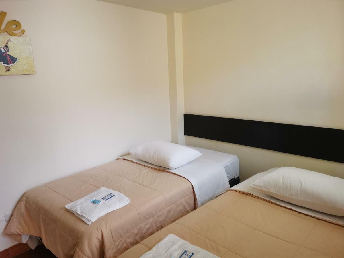 Residencial Mamamia Otel Tacna Dış mekan fotoğraf